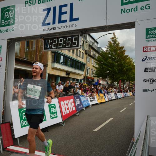 20.09.2026 - PSD Bank Halbmarathon LAZAROV Photography http://msf.ph/oto/10549377 20.09.2026 11:29:54 Ziel 2751, 3177, 3591, 4112 meine-sportfotos.de