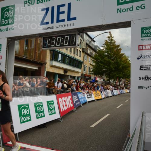 20.09.2026 - PSD Bank Halbmarathon LAZAROV Photography http://msf.ph/oto/10549381 20.09.2026 11:30:00 Ziel 2751, 3177, 3591, 4112, 4141 meine-sportfotos.de