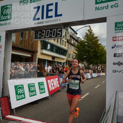 20.09.2026 - PSD Bank Halbmarathon LAZAROV Photography http://msf.ph/oto/10549383 20.09.2026 11:30:04 Ziel 2751, 3177, 3238, 3591, 4141 meine-sportfotos.de