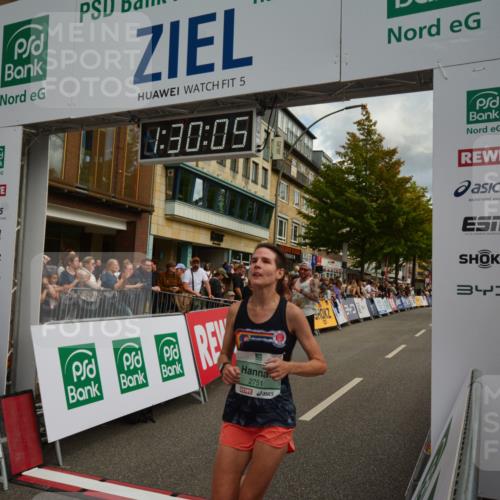 20.09.2026 - PSD Bank Halbmarathon LAZAROV Photography http://msf.ph/oto/10549384 20.09.2026 11:30:04 Ziel 2751, 3177, 3238, 3591, 4141 meine-sportfotos.de