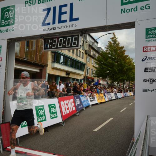 20.09.2026 - PSD Bank Halbmarathon LAZAROV Photography http://msf.ph/oto/10549389 20.09.2026 11:30:05 Ziel 2751, 3177, 3238, 3591, 4141 meine-sportfotos.de
