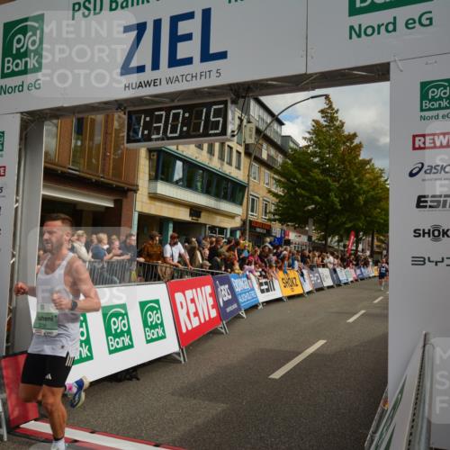 20.09.2026 - PSD Bank Halbmarathon LAZAROV Photography http://msf.ph/oto/10549394 20.09.2026 11:30:15 Ziel 2240, 2360, 2369, 3238, 4141 meine-sportfotos.de