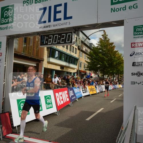 20.09.2026 - PSD Bank Halbmarathon LAZAROV Photography http://msf.ph/oto/10549397 20.09.2026 11:30:20 Ziel 1246, 2240, 2360, 2369, 3119, 3238 meine-sportfotos.de