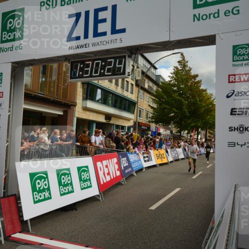 20.09.2026 - PSD Bank Halbmarathon LAZAROV Photography http://msf.ph/oto/10549405 20.09.2026 11:30:23 Ziel 1246, 2240, 2360, 2369, 3119 meine-sportfotos.de