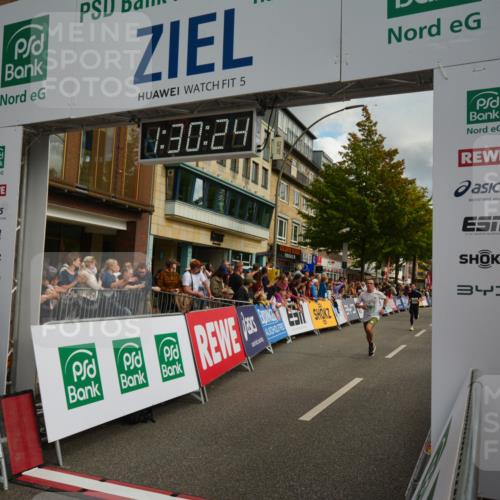 20.09.2026 - PSD Bank Halbmarathon LAZAROV Photography http://msf.ph/oto/10549406 20.09.2026 11:30:24 Ziel 1246, 2240, 2360, 2369, 3119 meine-sportfotos.de