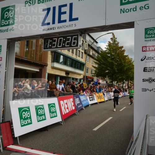 20.09.2026 - PSD Bank Halbmarathon LAZAROV Photography http://msf.ph/oto/10549409 20.09.2026 11:30:26 Ziel 1246, 2240, 2360, 2369, 2771, 3119 meine-sportfotos.de