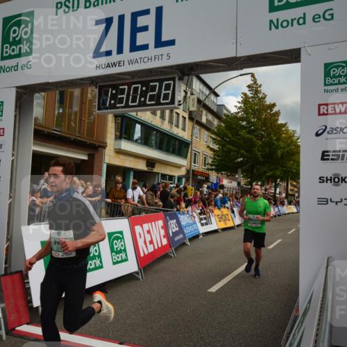 20.09.2026 - PSD Bank Halbmarathon LAZAROV Photography http://msf.ph/oto/10549413 20.09.2026 11:30:28 Ziel 1246, 2240, 2369, 2771, 3119 meine-sportfotos.de