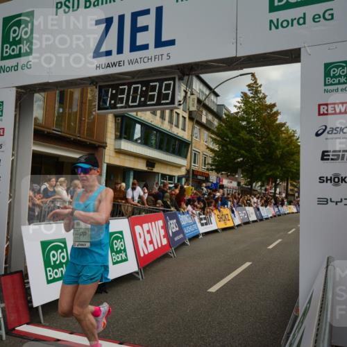 20.09.2026 - PSD Bank Halbmarathon LAZAROV Photography http://msf.ph/oto/10549419 20.09.2026 11:30:38 Ziel 1055, 2771, 4712 meine-sportfotos.de