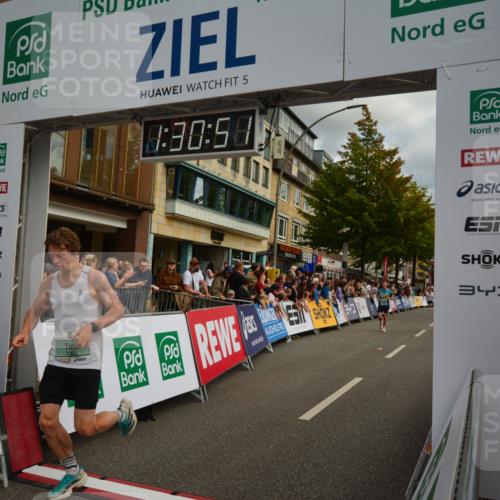 20.09.2026 - PSD Bank Halbmarathon LAZAROV Photography http://msf.ph/oto/10549426 20.09.2026 11:30:50 Ziel 1055, 3009, 4113, 4505, 4712 meine-sportfotos.de