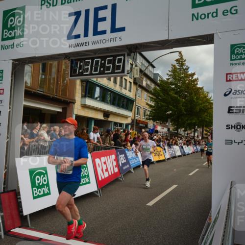 20.09.2026 - PSD Bank Halbmarathon LAZAROV Photography http://msf.ph/oto/10549430 20.09.2026 11:30:59 Ziel 1135, 1639, 1724, 3009, 3448, 4113, 4232, 4504, 4505 meine-sportfotos.de