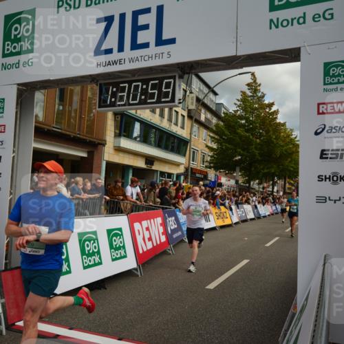 20.09.2026 - PSD Bank Halbmarathon LAZAROV Photography http://msf.ph/oto/10549431 20.09.2026 11:30:59 Ziel 1135, 1639, 1724, 3009, 3448, 4113, 4232, 4504, 4505 meine-sportfotos.de