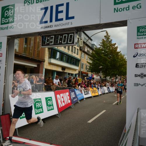 20.09.2026 - PSD Bank Halbmarathon LAZAROV Photography http://msf.ph/oto/10549437 20.09.2026 11:31:00 Ziel 1135, 1639, 1724, 3009, 3448, 4113, 4232, 4504, 4505 meine-sportfotos.de