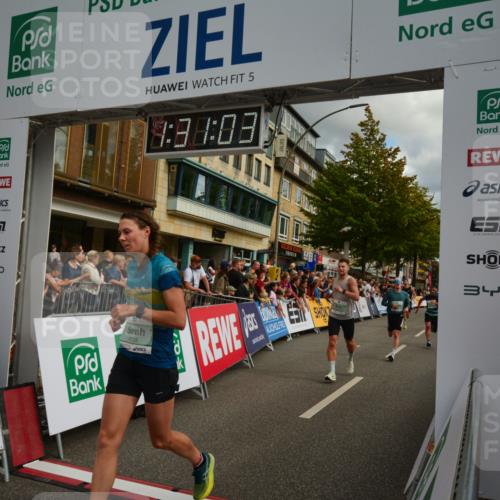 20.09.2026 - PSD Bank Halbmarathon LAZAROV Photography http://msf.ph/oto/10549444 20.09.2026 11:31:03 Ziel 1135, 1639, 1724, 3009, 3448, 4113, 4232, 4504 meine-sportfotos.de