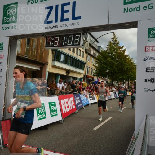 20.09.2026 - PSD Bank Halbmarathon LAZAROV Photography http://msf.ph/oto/10549445 20.09.2026 11:31:03 Ziel 1135, 1639, 1724, 3009, 3448, 4113, 4232, 4504 meine-sportfotos.de