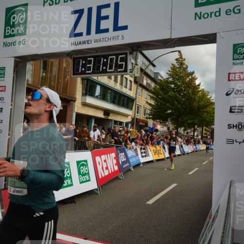 20.09.2026 - PSD Bank Halbmarathon LAZAROV Photography http://msf.ph/oto/10549456 20.09.2026 11:31:05 Ziel 1135, 1639, 1724, 3009, 3448, 4113, 4232, 4504 meine-sportfotos.de