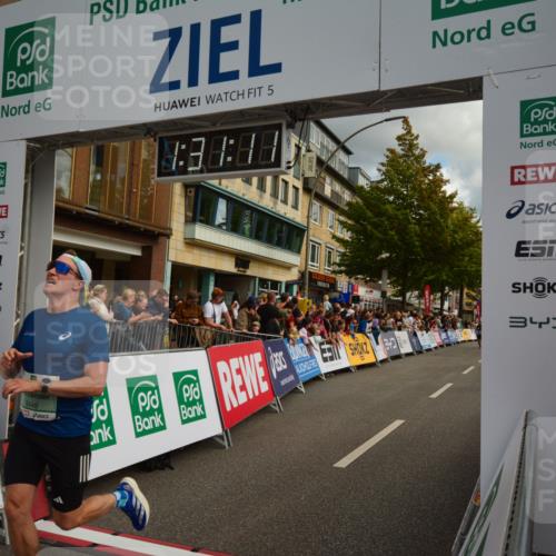 20.09.2026 - PSD Bank Halbmarathon LAZAROV Photography http://msf.ph/oto/10549464 20.09.2026 11:31:11 Ziel 1135, 1639, 2485, 3360, 3448, 4232 meine-sportfotos.de
