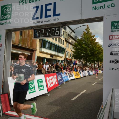 20.09.2026 - PSD Bank Halbmarathon LAZAROV Photography http://msf.ph/oto/10549477 20.09.2026 11:31:25 Ziel 2485, 3198, 3360, 3899, 4527, 4664 meine-sportfotos.de