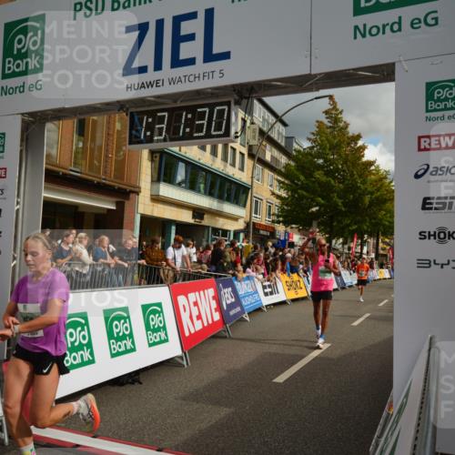 20.09.2026 - PSD Bank Halbmarathon LAZAROV Photography http://msf.ph/oto/10549479 20.09.2026 11:31:29 Ziel 2378, 3198, 3393, 3899, 4177, 4527, 4567, 4664 meine-sportfotos.de