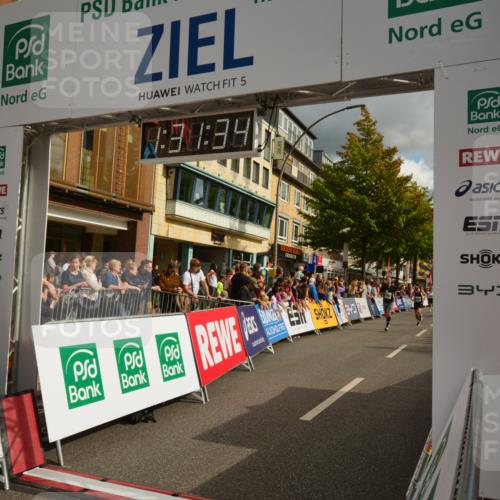 20.09.2026 - PSD Bank Halbmarathon LAZAROV Photography http://msf.ph/oto/10549495 20.09.2026 11:31:34 Ziel 2378, 3198, 3317, 3393, 3899, 4177, 4567, 4664 meine-sportfotos.de