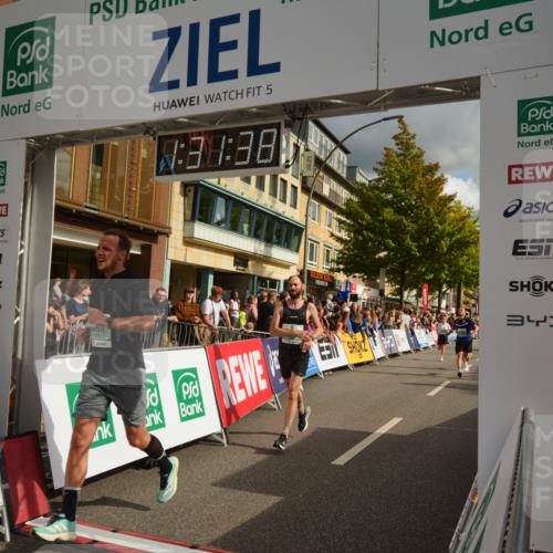 20.09.2026 - PSD Bank Halbmarathon LAZAROV Photography http://msf.ph/oto/10549500 20.09.2026 11:31:38 Ziel 2378, 3230, 3317, 3393, 3721, 3899, 4177, 4567, 4573 meine-sportfotos.de