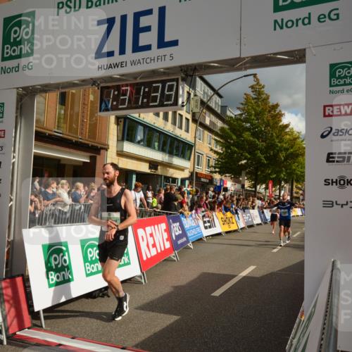 20.09.2026 - PSD Bank Halbmarathon LAZAROV Photography http://msf.ph/oto/10549504 20.09.2026 11:31:38 Ziel 2378, 3230, 3317, 3393, 3721, 3899, 4177, 4567, 4573 meine-sportfotos.de
