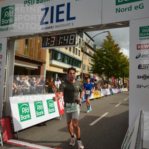20.09.2026 - PSD Bank Halbmarathon LAZAROV Photography http://msf.ph/oto/10549520 20.09.2026 11:31:47 Ziel 2378, 3230, 3317, 3340, 3721, 4567, 4573 meine-sportfotos.de