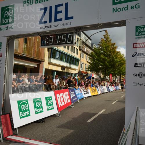 20.09.2026 - PSD Bank Halbmarathon LAZAROV Photography http://msf.ph/oto/10549527 20.09.2026 11:31:50 Ziel 3230, 3340, 3721, 4573 meine-sportfotos.de