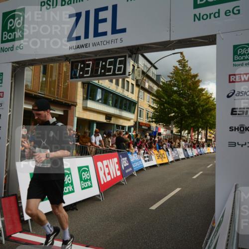 20.09.2026 - PSD Bank Halbmarathon LAZAROV Photography http://msf.ph/oto/10549529 20.09.2026 11:31:56 Ziel 3340, 3876 meine-sportfotos.de