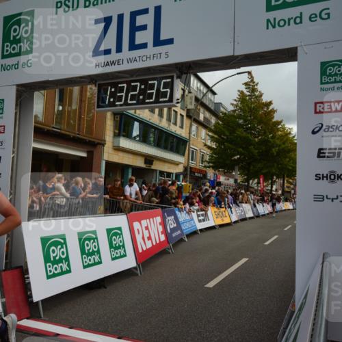 20.09.2026 - PSD Bank Halbmarathon LAZAROV Photography http://msf.ph/oto/10549544 20.09.2026 11:32:35 Ziel 1208, 2086, 2575, 4441 meine-sportfotos.de
