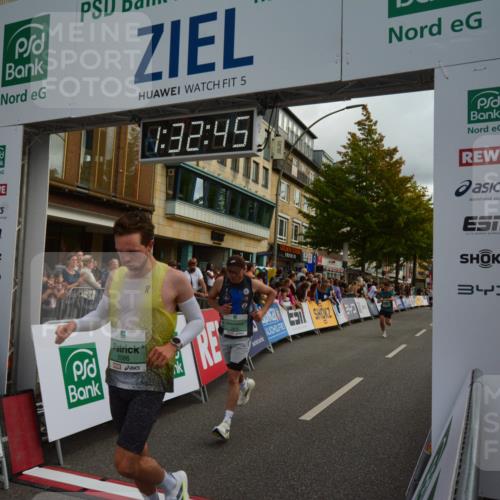 20.09.2026 - PSD Bank Halbmarathon LAZAROV Photography http://msf.ph/oto/10549551 20.09.2026 11:32:44 Ziel 1208, 1310, 2086, 2498, 2575, 2625, 3423, 3508 meine-sportfotos.de