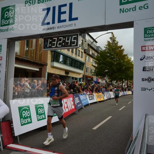 20.09.2026 - PSD Bank Halbmarathon LAZAROV Photography http://msf.ph/oto/10549553 20.09.2026 11:32:45 Ziel 1208, 1310, 2086, 2498, 2575, 2625, 3423, 3508 meine-sportfotos.de
