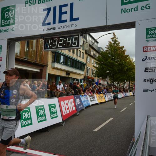 20.09.2026 - PSD Bank Halbmarathon LAZAROV Photography http://msf.ph/oto/10549556 20.09.2026 11:32:45 Ziel 1208, 1310, 2086, 2498, 2575, 2625, 3423, 3508 meine-sportfotos.de