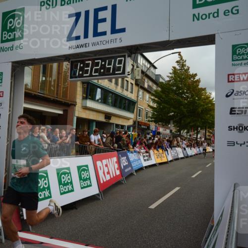 20.09.2026 - PSD Bank Halbmarathon LAZAROV Photography http://msf.ph/oto/10549558 20.09.2026 11:32:48 Ziel 1208, 1310, 1922, 2086, 2498, 2575, 2625, 3423, 3508 meine-sportfotos.de