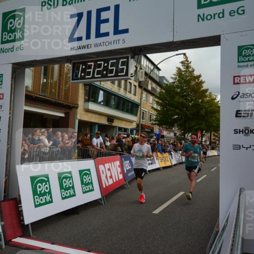 20.09.2026 - PSD Bank Halbmarathon LAZAROV Photography http://msf.ph/oto/10549564 20.09.2026 11:32:54 Ziel 1310, 1721, 1922, 2498, 2625, 3423, 3508 meine-sportfotos.de
