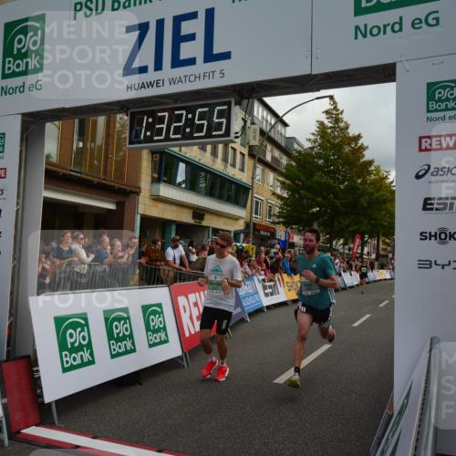 20.09.2026 - PSD Bank Halbmarathon LAZAROV Photography http://msf.ph/oto/10549566 20.09.2026 11:32:54 Ziel 1310, 1721, 1922, 2498, 2625, 3423, 3508 meine-sportfotos.de