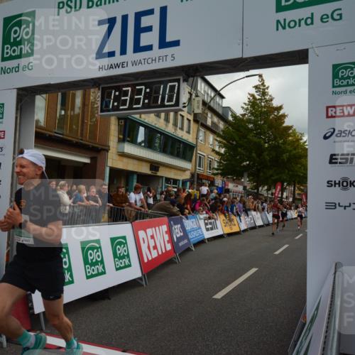 20.09.2026 - PSD Bank Halbmarathon LAZAROV Photography http://msf.ph/oto/10549584 20.09.2026 11:33:10 Ziel 1690, 1849, 2115, 3048, 3774, 3994, 4116, 4134, 4145, 4614 meine-sportfotos.de