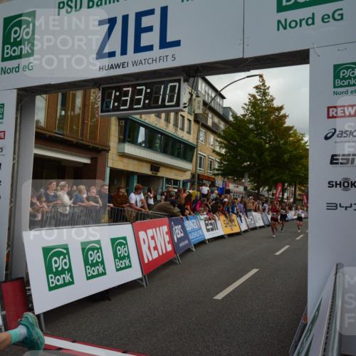 20.09.2026 - PSD Bank Halbmarathon LAZAROV Photography http://msf.ph/oto/10549585 20.09.2026 11:33:10 Ziel 1690, 1849, 2115, 3048, 3774, 3994, 4116, 4134, 4145, 4614 meine-sportfotos.de