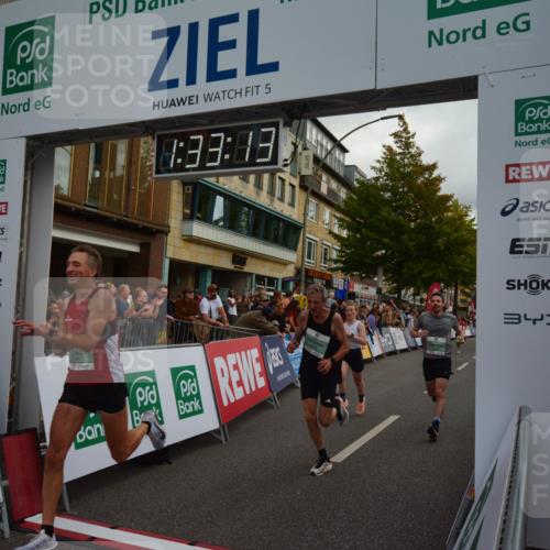 20.09.2026 - PSD Bank Halbmarathon LAZAROV Photography http://msf.ph/oto/10549589 20.09.2026 11:33:13 Ziel 1690, 1849, 2115, 3048, 3774, 3994, 4116, 4134, 4145, 4614 meine-sportfotos.de