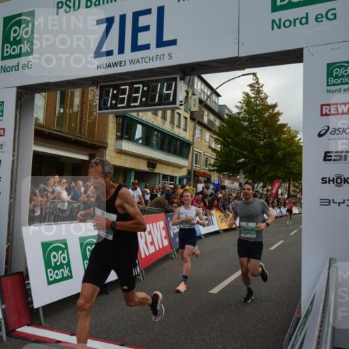 20.09.2026 - PSD Bank Halbmarathon LAZAROV Photography http://msf.ph/oto/10549592 20.09.2026 11:33:13 Ziel 1690, 1849, 2115, 3048, 3774, 3994, 4116, 4134, 4145, 4614 meine-sportfotos.de