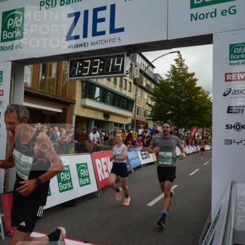 20.09.2026 - PSD Bank Halbmarathon LAZAROV Photography http://msf.ph/oto/10549593 20.09.2026 11:33:14 Ziel 1690, 1849, 2115, 3048, 3774, 3994, 4116, 4134, 4145, 4614 meine-sportfotos.de