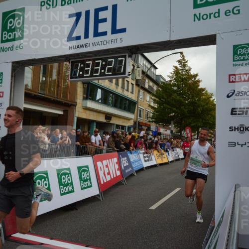 20.09.2026 - PSD Bank Halbmarathon LAZAROV Photography http://msf.ph/oto/10549613 20.09.2026 11:33:27 Ziel 1737, 2115, 2789, 3048, 4352, 4751 meine-sportfotos.de