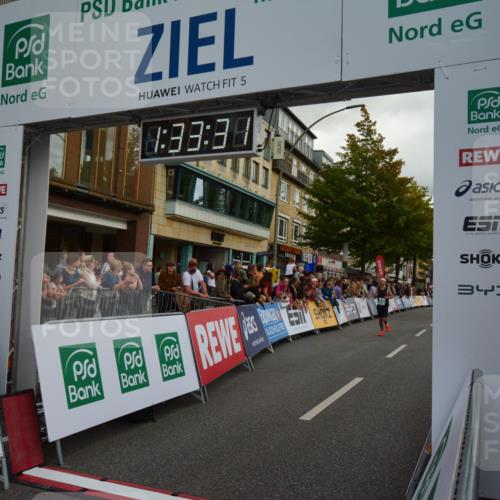 20.09.2026 - PSD Bank Halbmarathon LAZAROV Photography http://msf.ph/oto/10549622 20.09.2026 11:33:30 Ziel 1737, 2529, 2789, 4352, 4751 meine-sportfotos.de