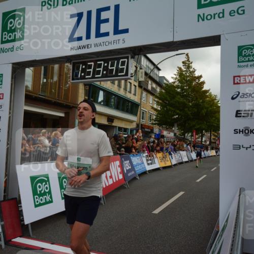 20.09.2026 - PSD Bank Halbmarathon LAZAROV Photography http://msf.ph/oto/10549643 20.09.2026 11:33:49 Ziel 2201, 2482, 4395 meine-sportfotos.de