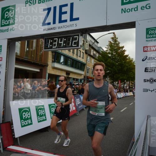 20.09.2026 - PSD Bank Halbmarathon LAZAROV Photography http://msf.ph/oto/10549664 20.09.2026 11:34:11 Ziel 1384, 1871, 1995, 2043, 2547, 2945, 3551, 4276, 4690, 4783 meine-sportfotos.de