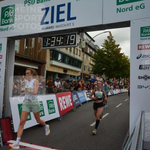 20.09.2026 - PSD Bank Halbmarathon LAZAROV Photography http://msf.ph/oto/10549673 20.09.2026 11:34:18 Ziel 1384, 1871, 2043, 2547, 2945, 4783 meine-sportfotos.de