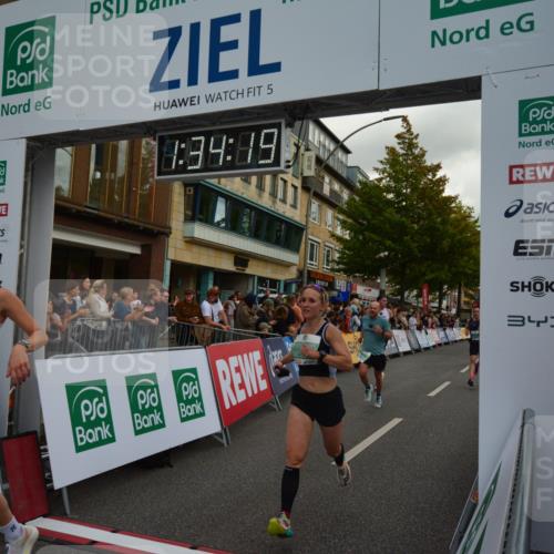 20.09.2026 - PSD Bank Halbmarathon LAZAROV Photography http://msf.ph/oto/10549675 20.09.2026 11:34:18 Ziel 1384, 1871, 2043, 2547, 2945, 4783 meine-sportfotos.de