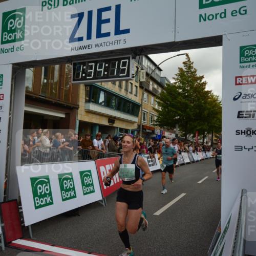 20.09.2026 - PSD Bank Halbmarathon LAZAROV Photography http://msf.ph/oto/10549676 20.09.2026 11:34:19 Ziel 1384, 1871, 2043, 2547, 2945, 4783 meine-sportfotos.de