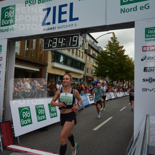 20.09.2026 - PSD Bank Halbmarathon LAZAROV Photography http://msf.ph/oto/10549677 20.09.2026 11:34:19 Ziel 1384, 1871, 2043, 2547, 2945, 4783 meine-sportfotos.de