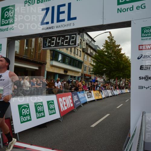20.09.2026 - PSD Bank Halbmarathon LAZAROV Photography http://msf.ph/oto/10549689 20.09.2026 11:34:21 Ziel 1871, 2043, 2547, 2945, 3328, 4783 meine-sportfotos.de