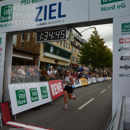 20.09.2026 - PSD Bank Halbmarathon LAZAROV Photography http://msf.ph/oto/10549697 20.09.2026 11:34:45 Ziel 1535, 1632, 2308, 2910, 3267, 4297, 4345, 4702 meine-sportfotos.de